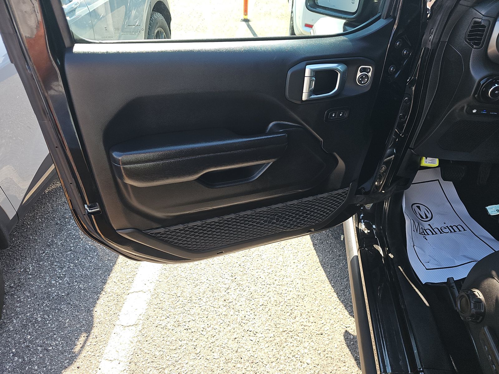 JEEP 4XE WILLYS - 10