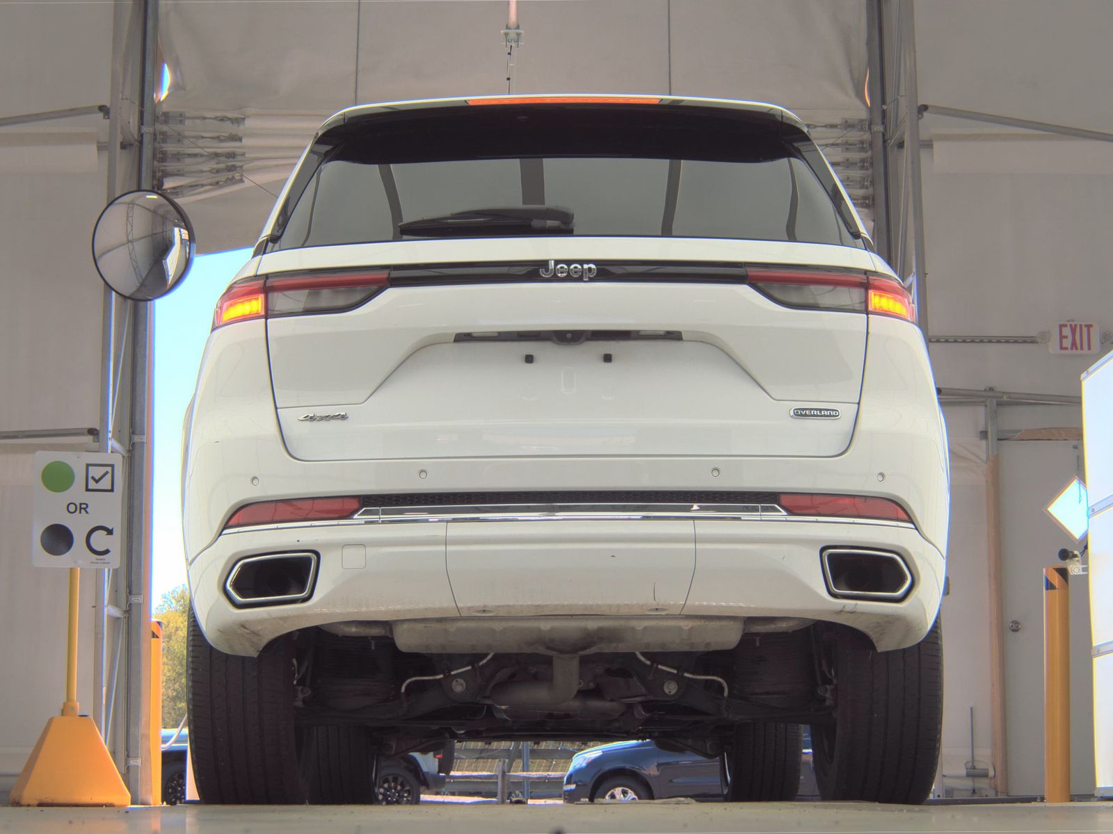 JEEP OVERLAND - 8