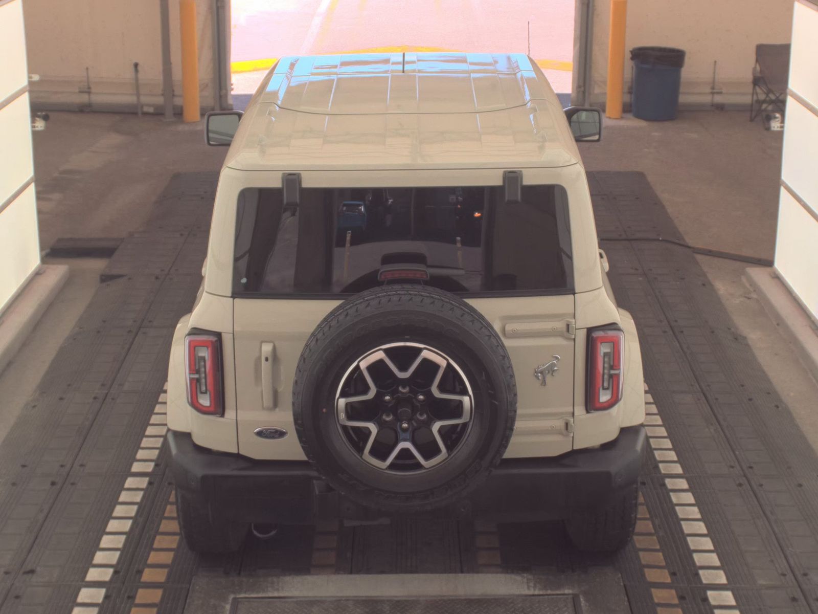 FORD BRONCO - 7