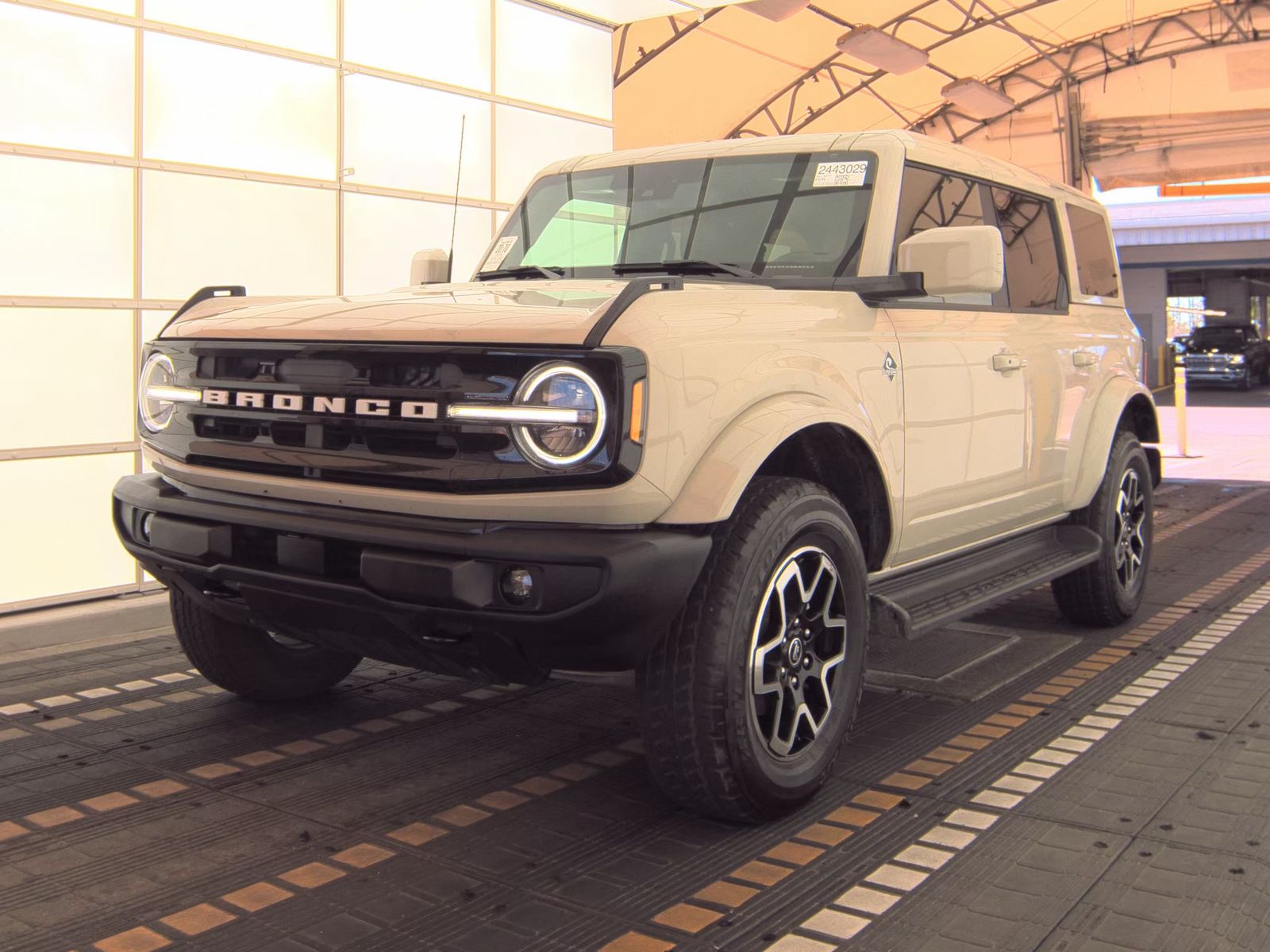 FORD BRONCO - 1