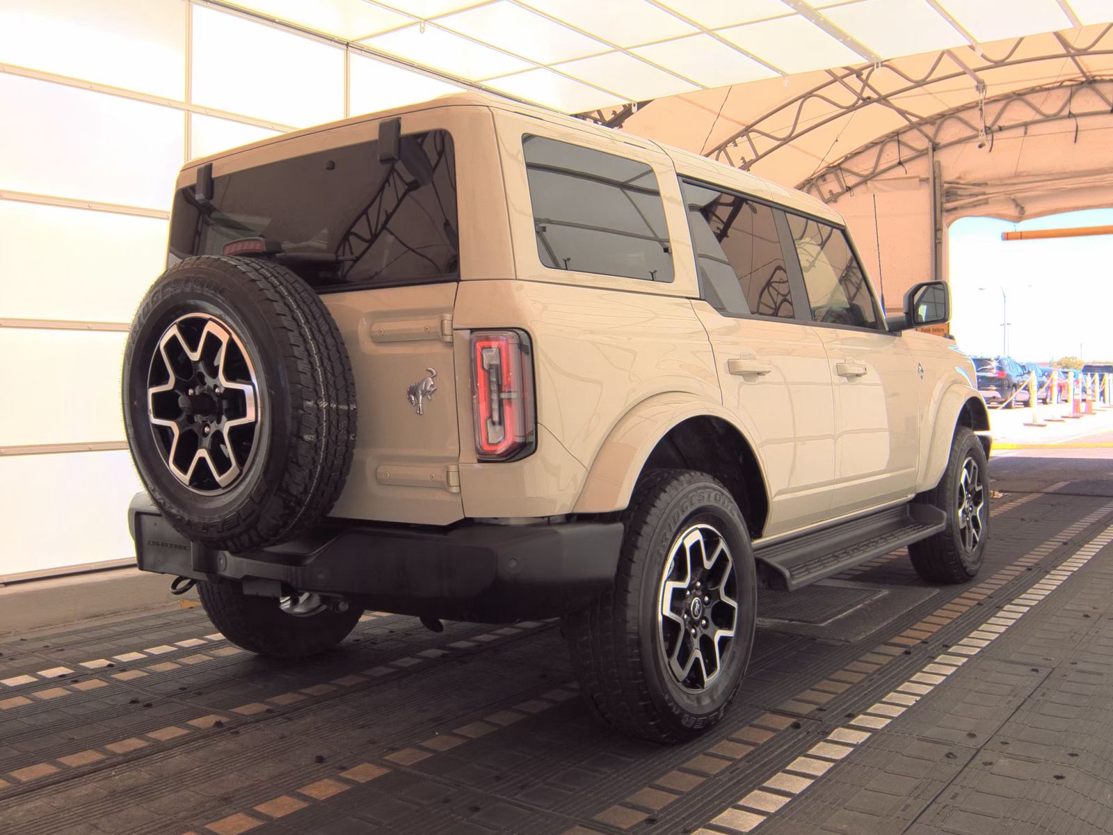 FORD BRONCO - 6