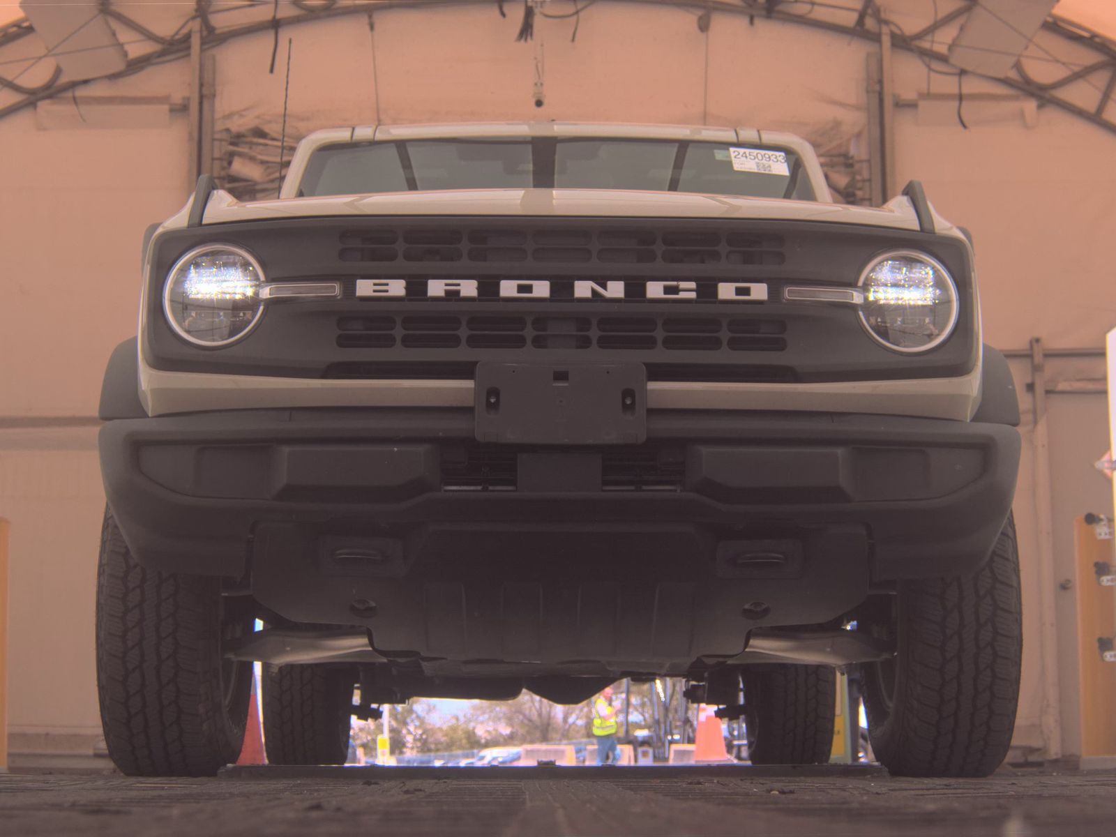 FORD BRONCO - 4