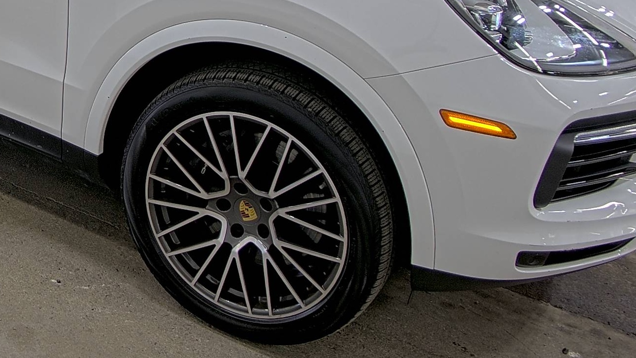 PORSCHE CAYENNE - 9
