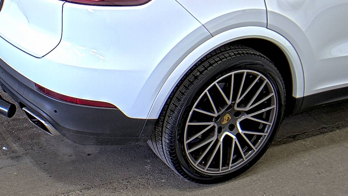 PORSCHE CAYENNE - 10