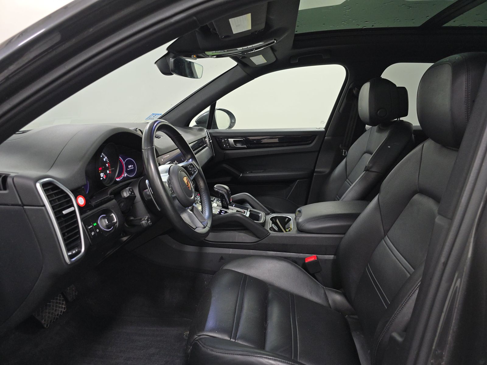 PORSCHE CAYENNE - 8