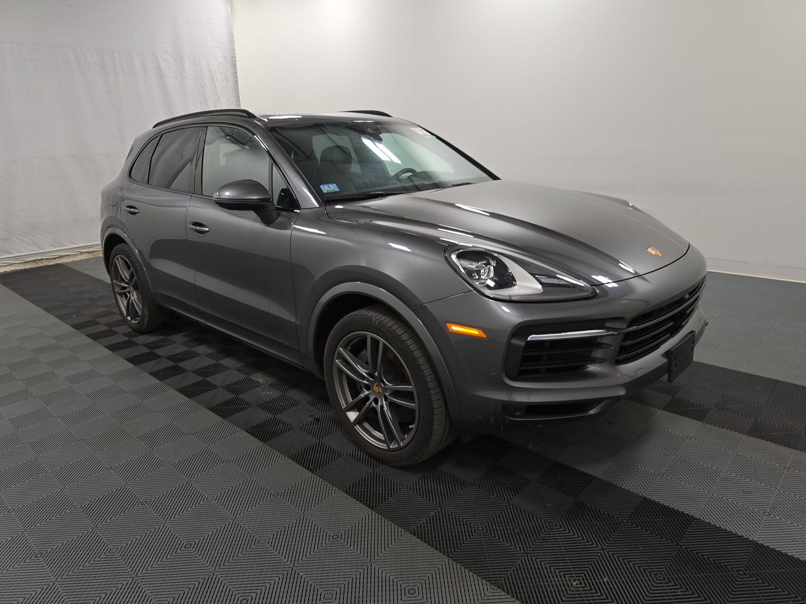 PORSCHE CAYENNE - 4