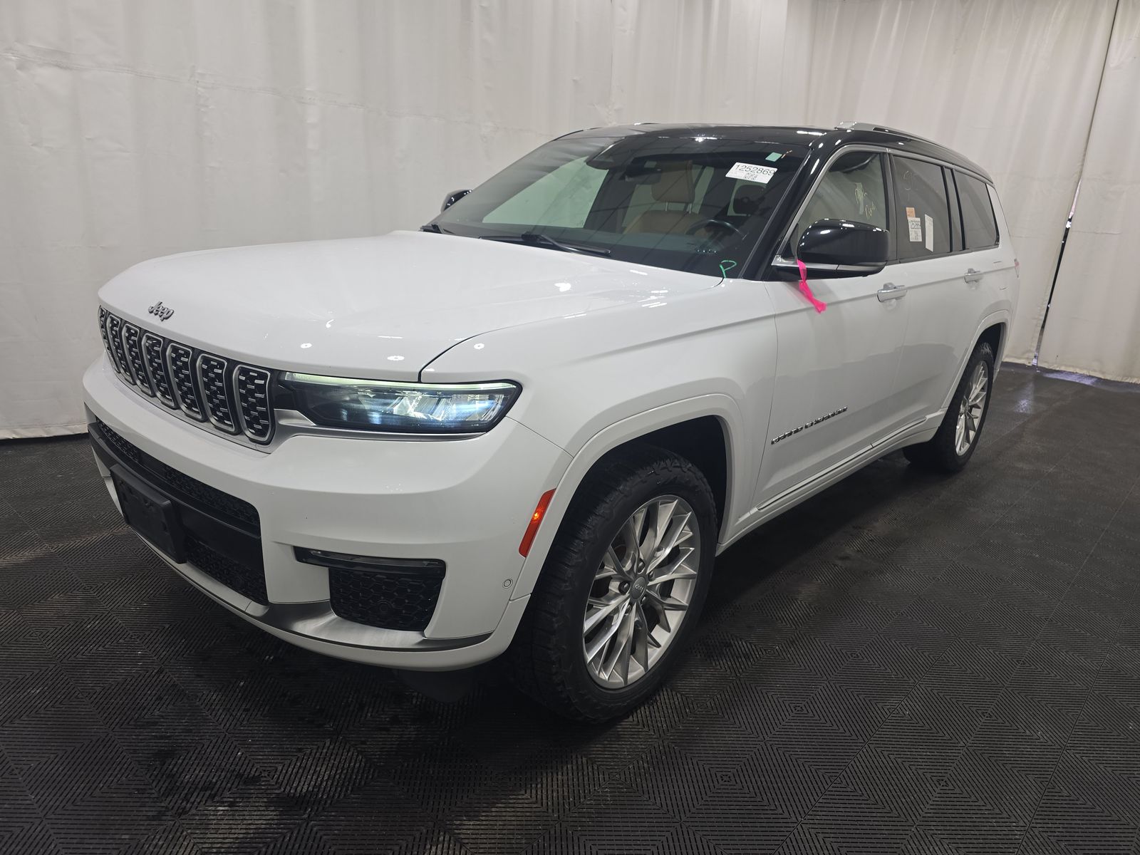 JEEP GRAND CHEROKEE - 1