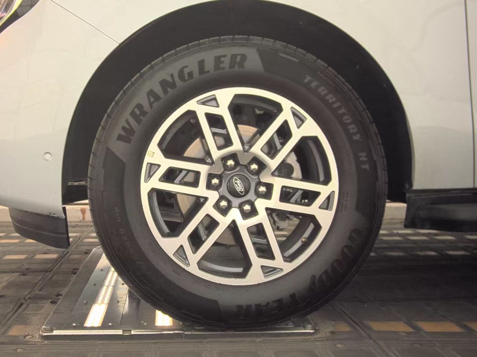 FORD EXPEDITION - 10