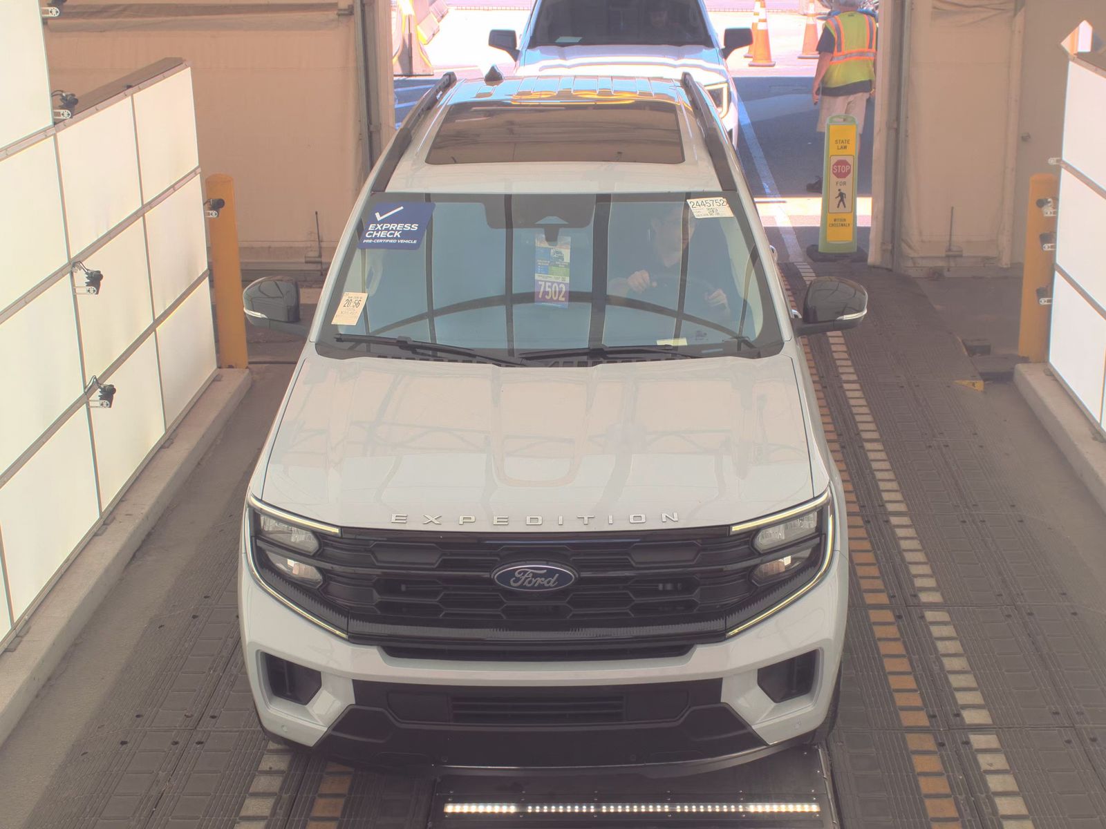 FORD EXPEDITION - 3