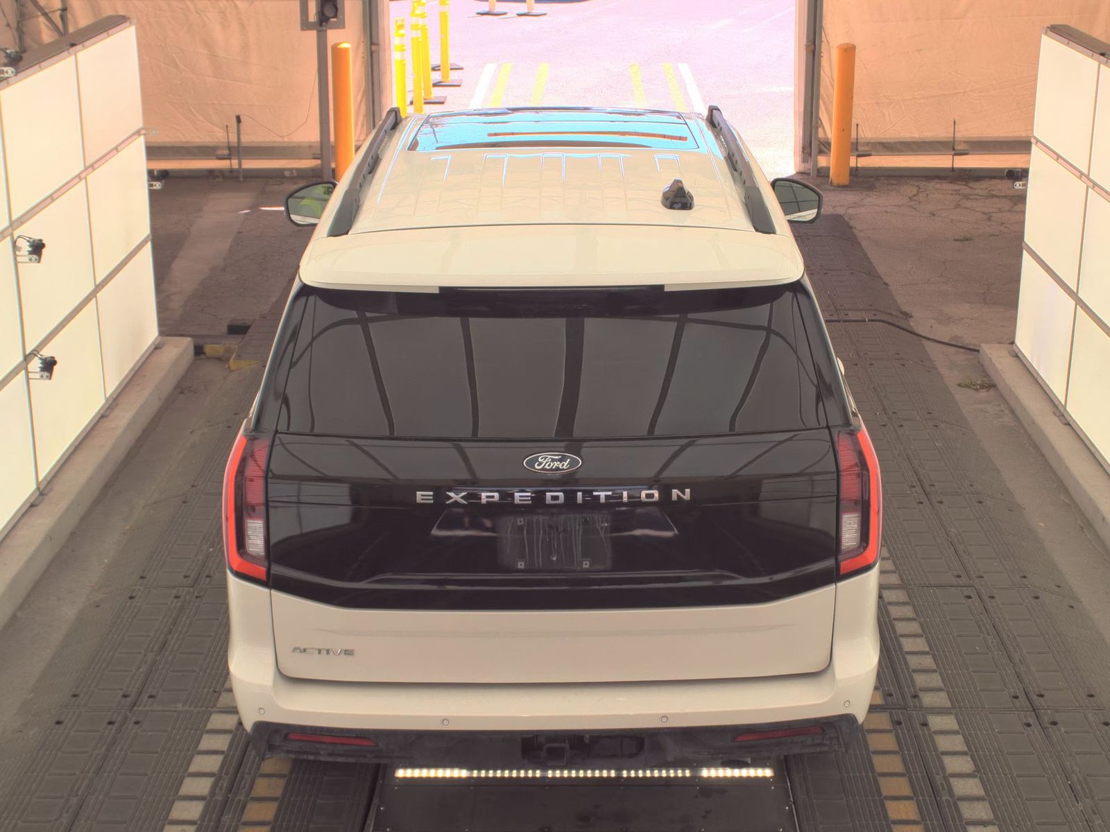 FORD EXPEDITION - 7
