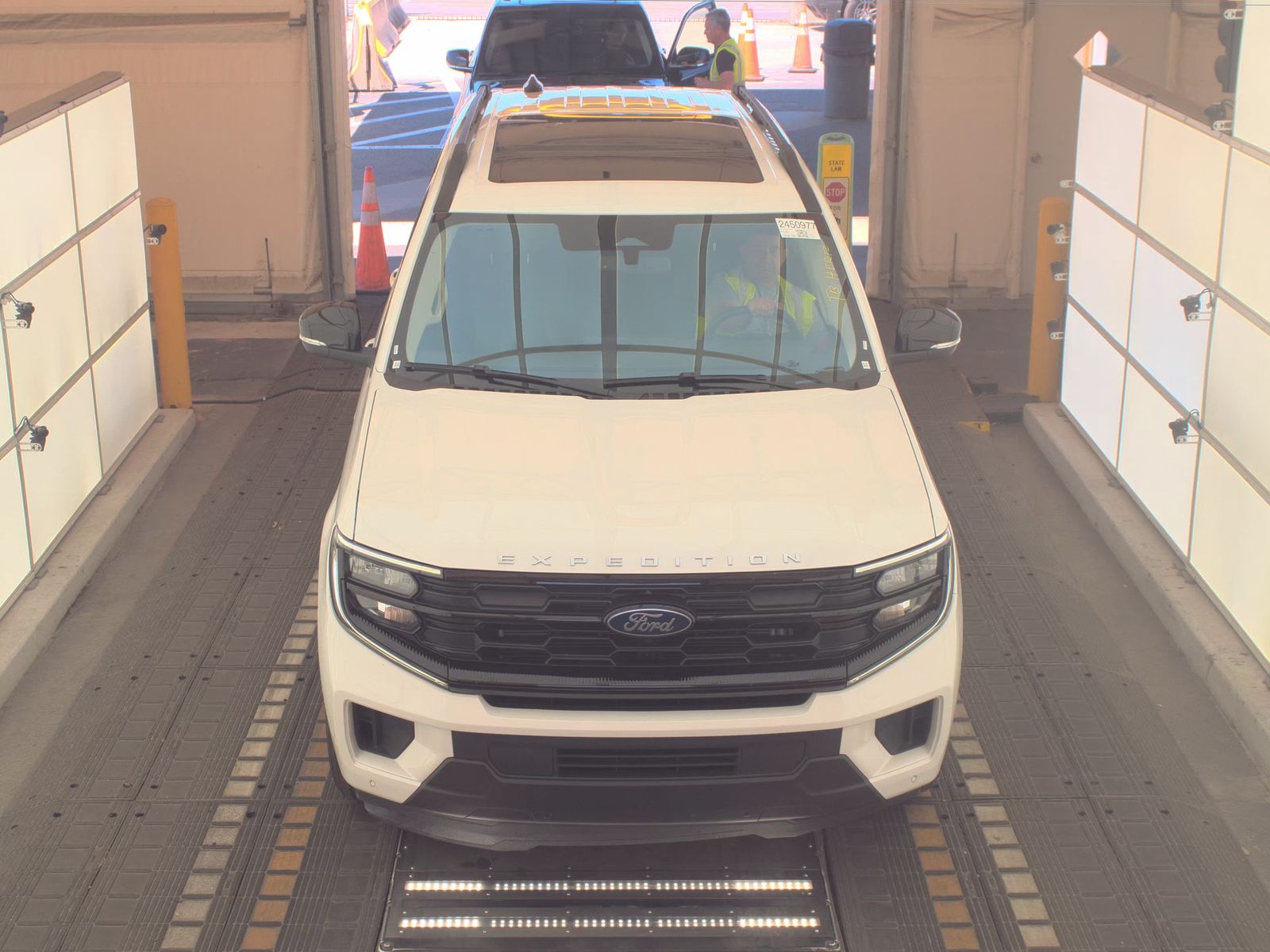 FORD EXPEDITION - 3