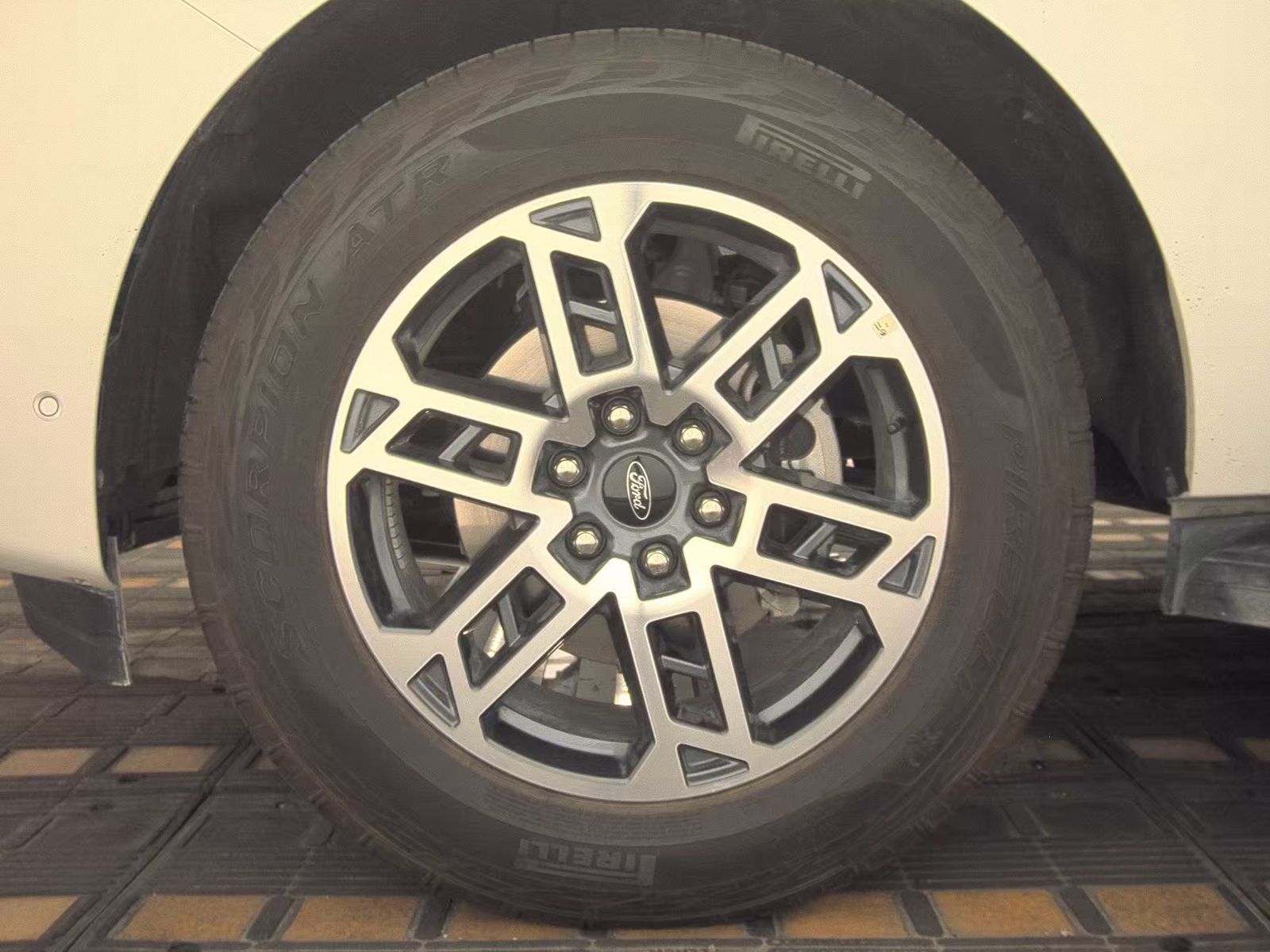 FORD EXPEDITION - 10