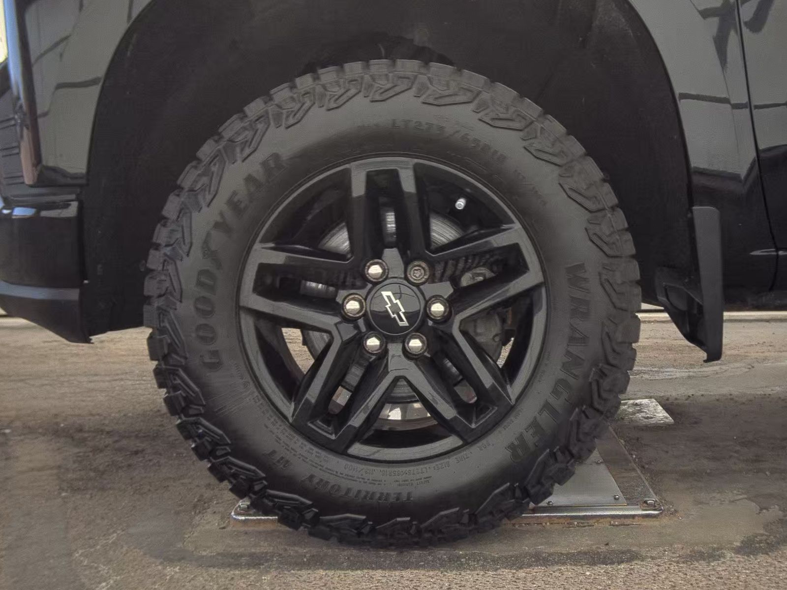 CHEVROLET SILVERADO - 10