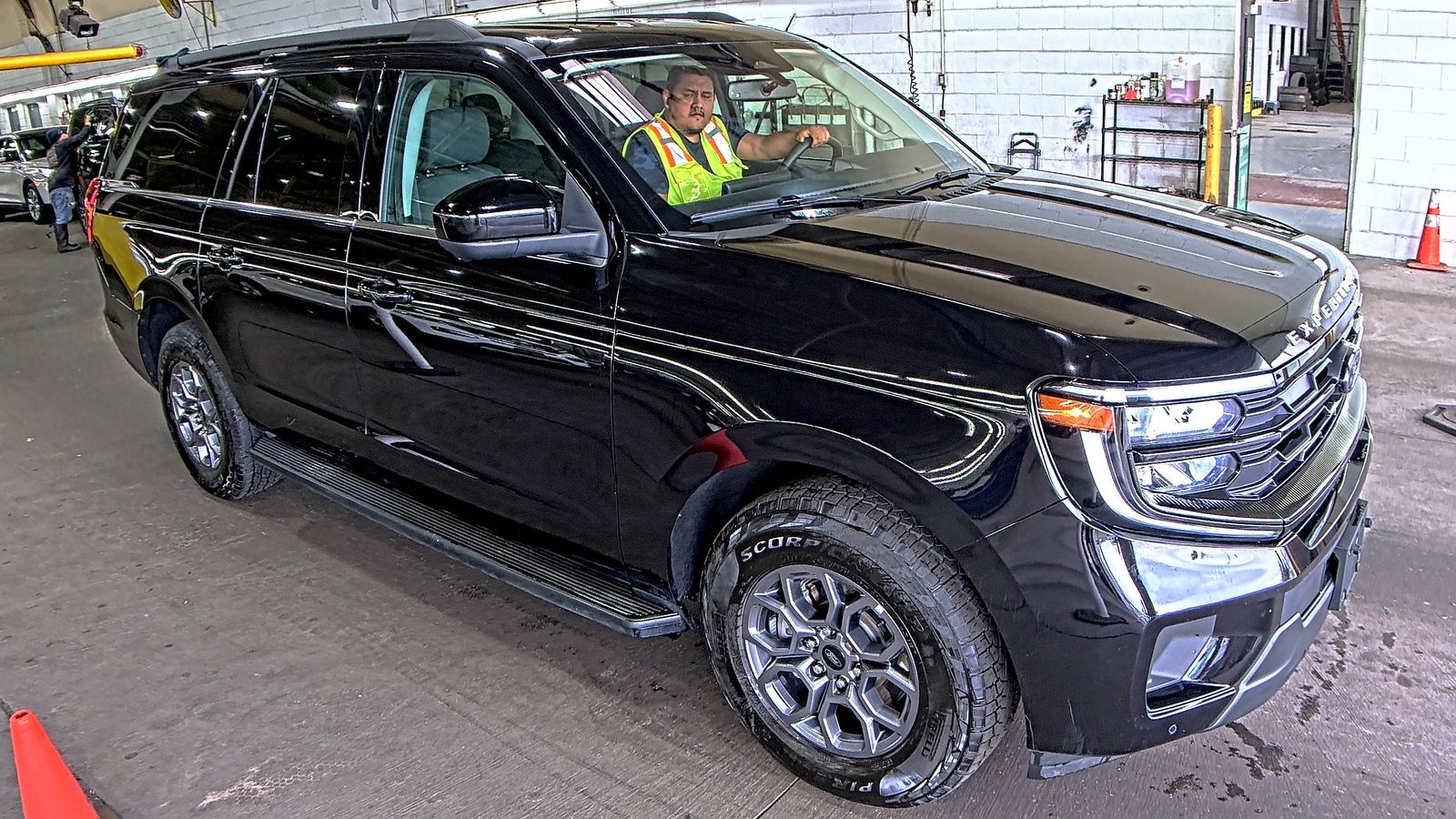 FORD EXPEDITION MAX - 4