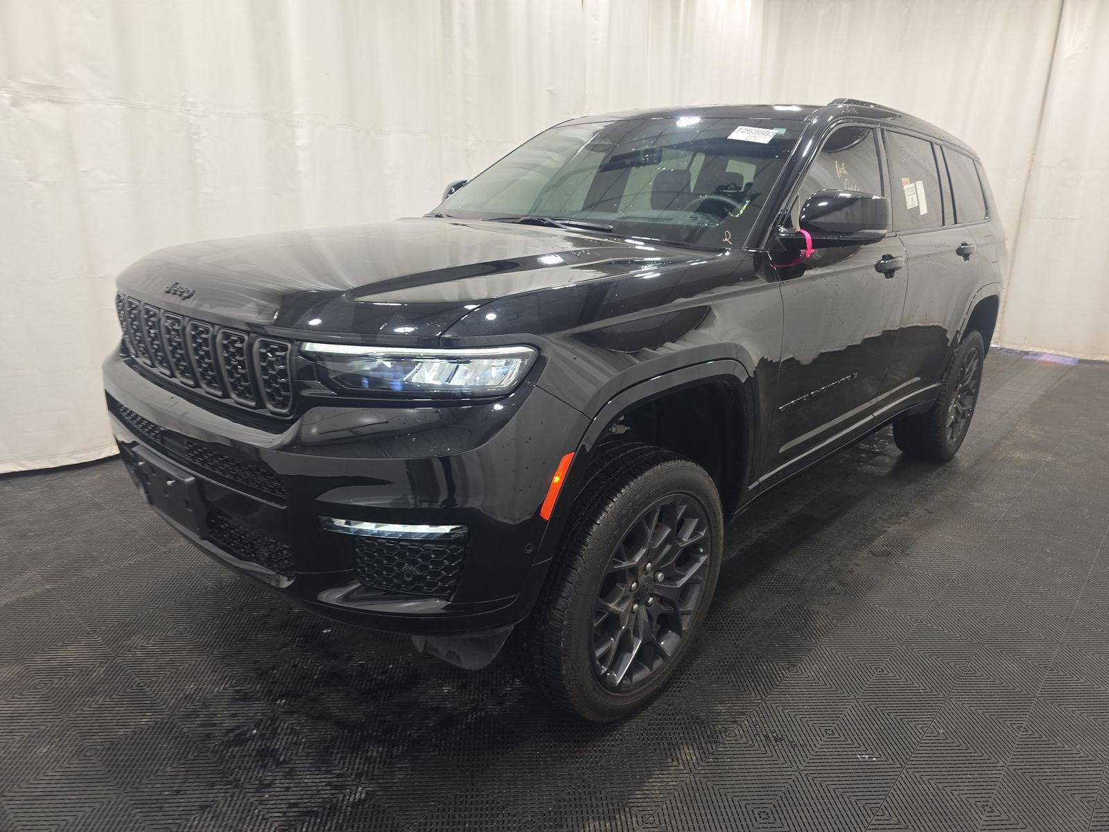 JEEP GRAND CHEROKEE - 1