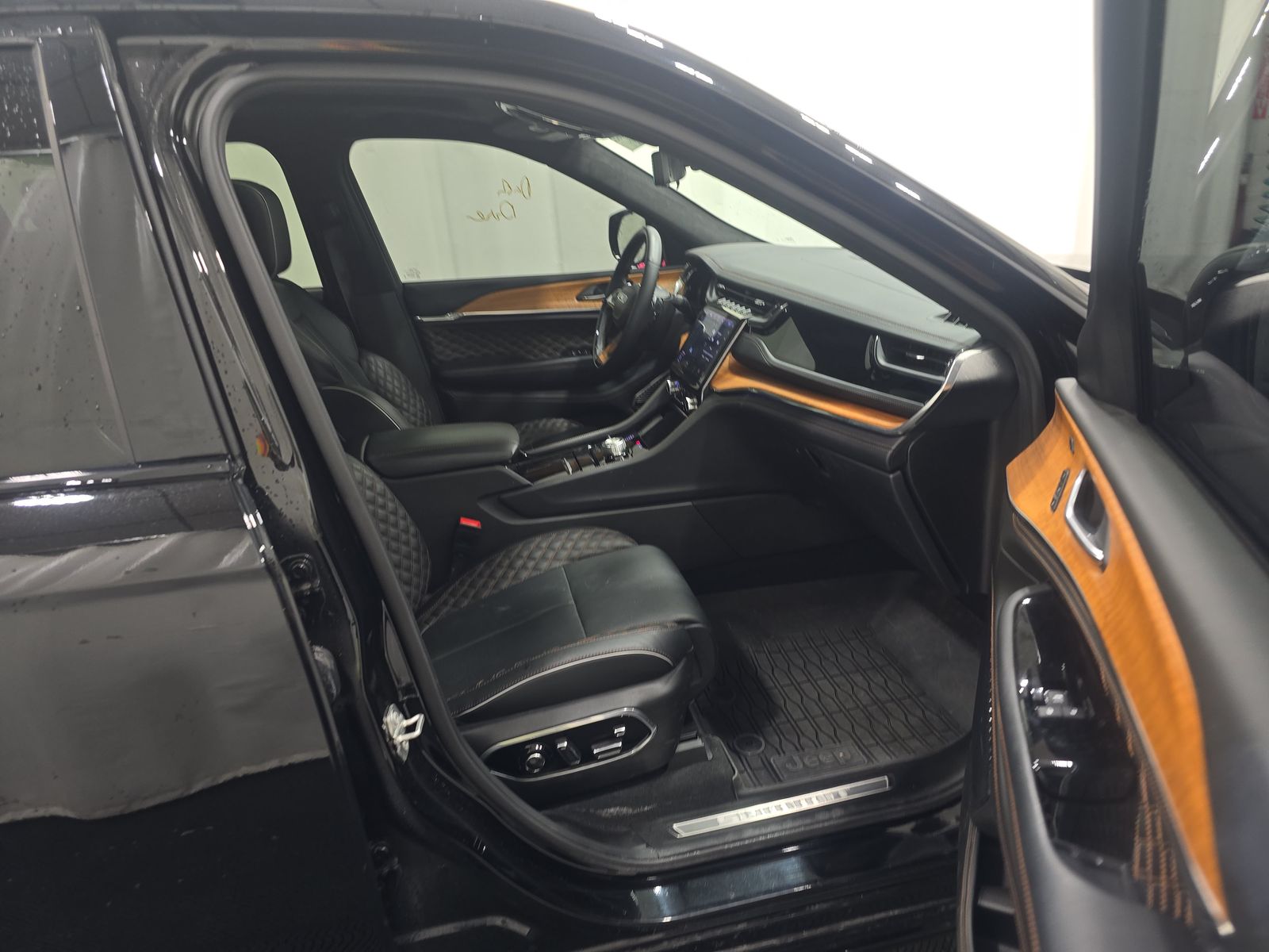 JEEP GRAND CHEROKEE - 9