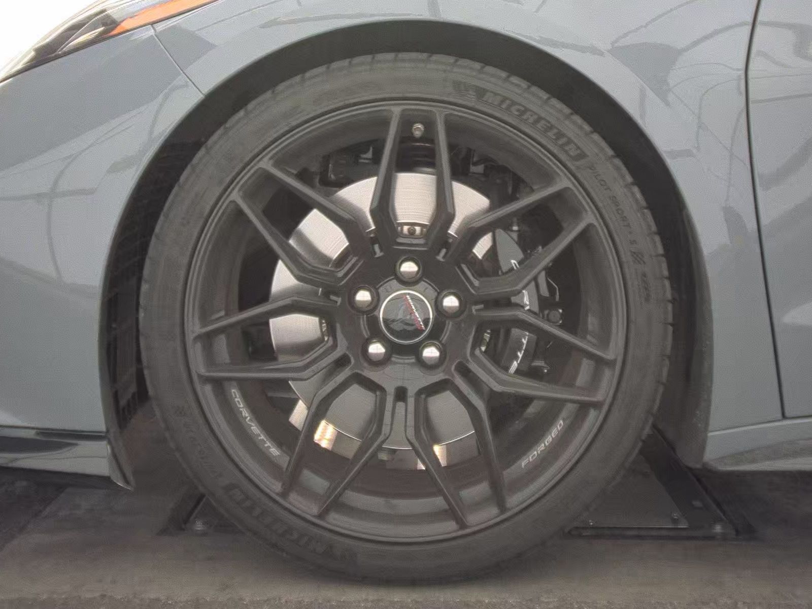 CHEVROLET CORVETTE - 10