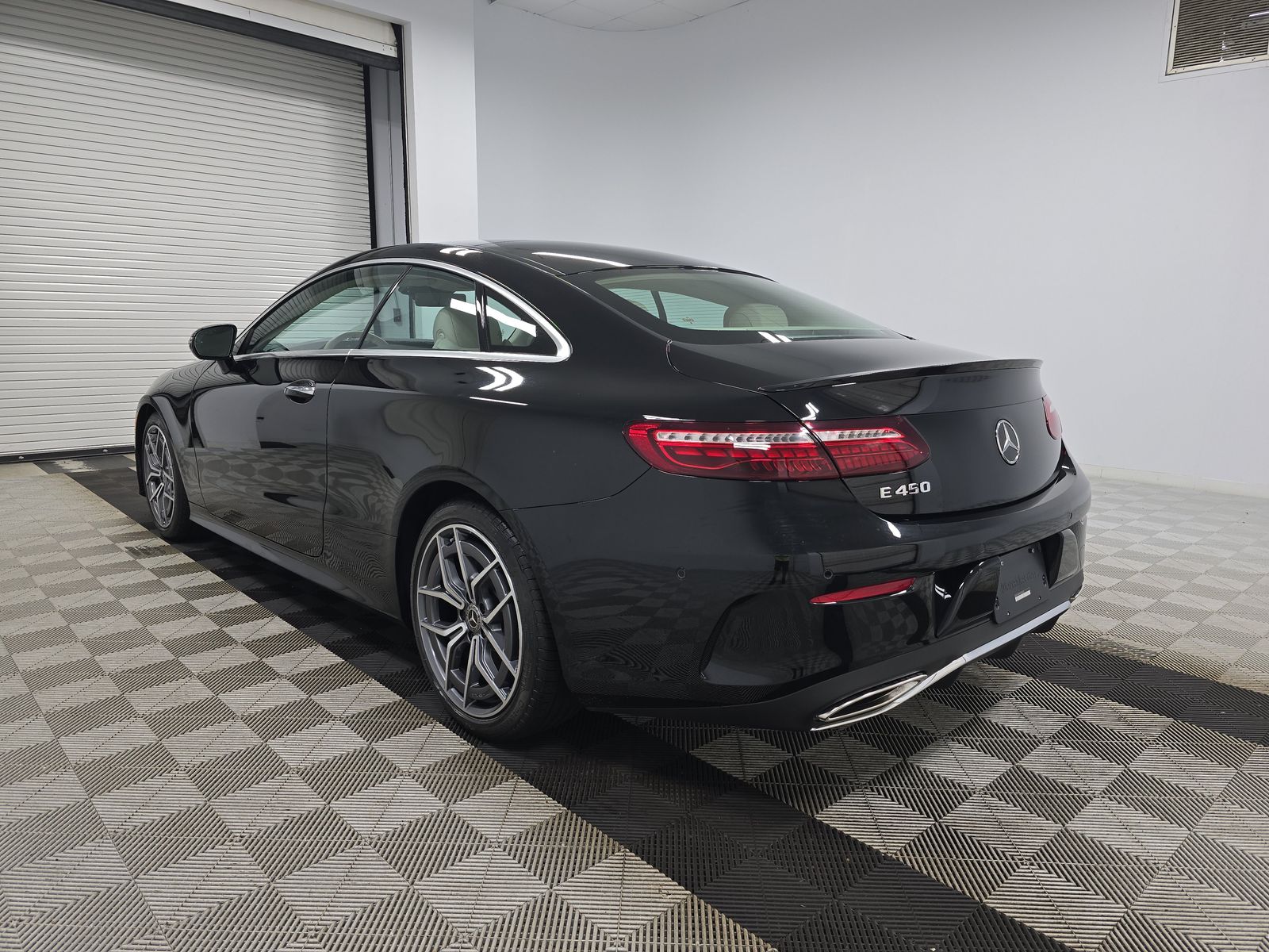 MERCEDES-BENZ E-CLASS - 7