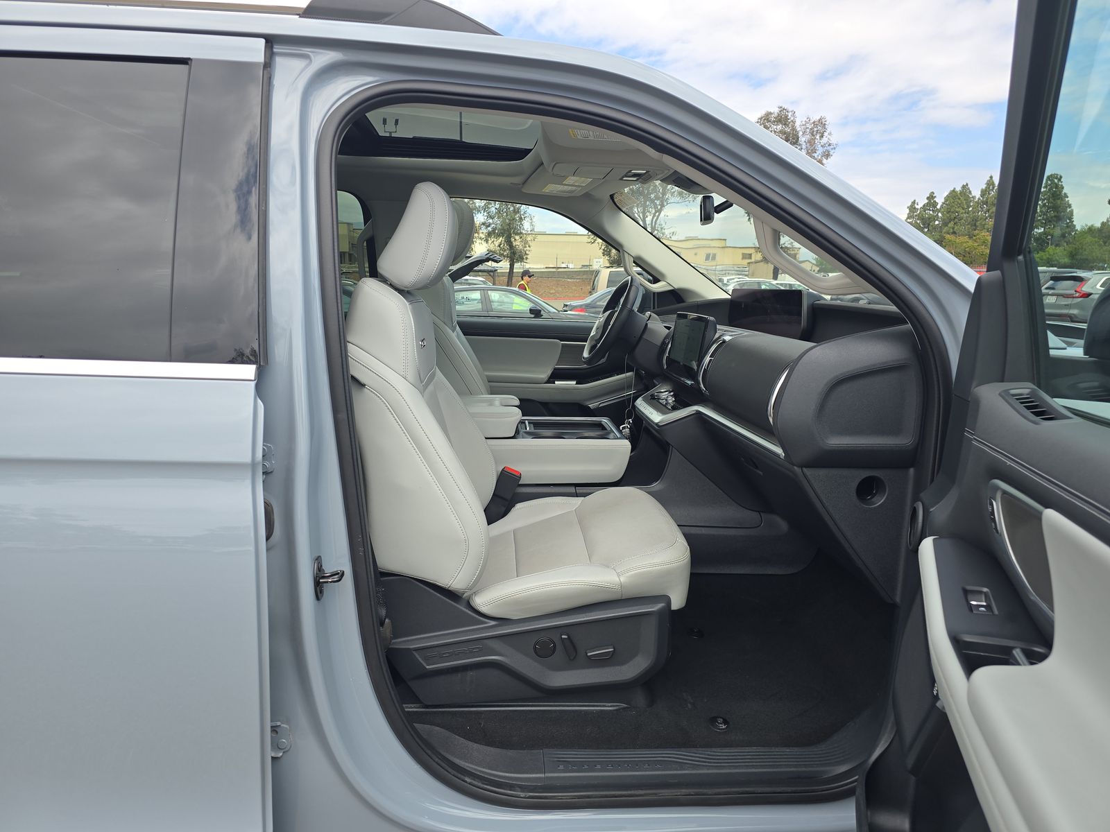 FORD EXPEDITION MAX - 9