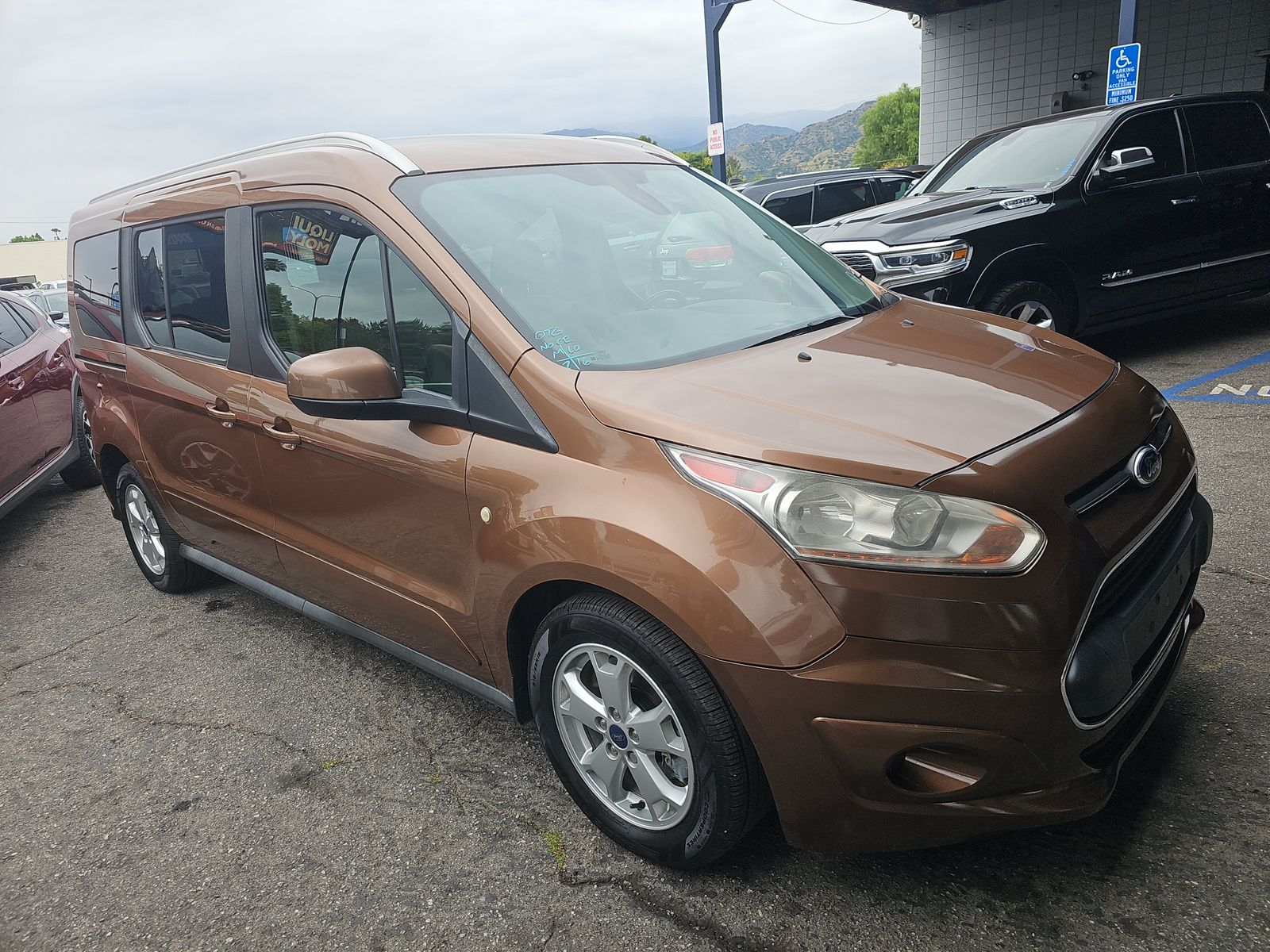 FORD TRANSIT CONNECT - 4