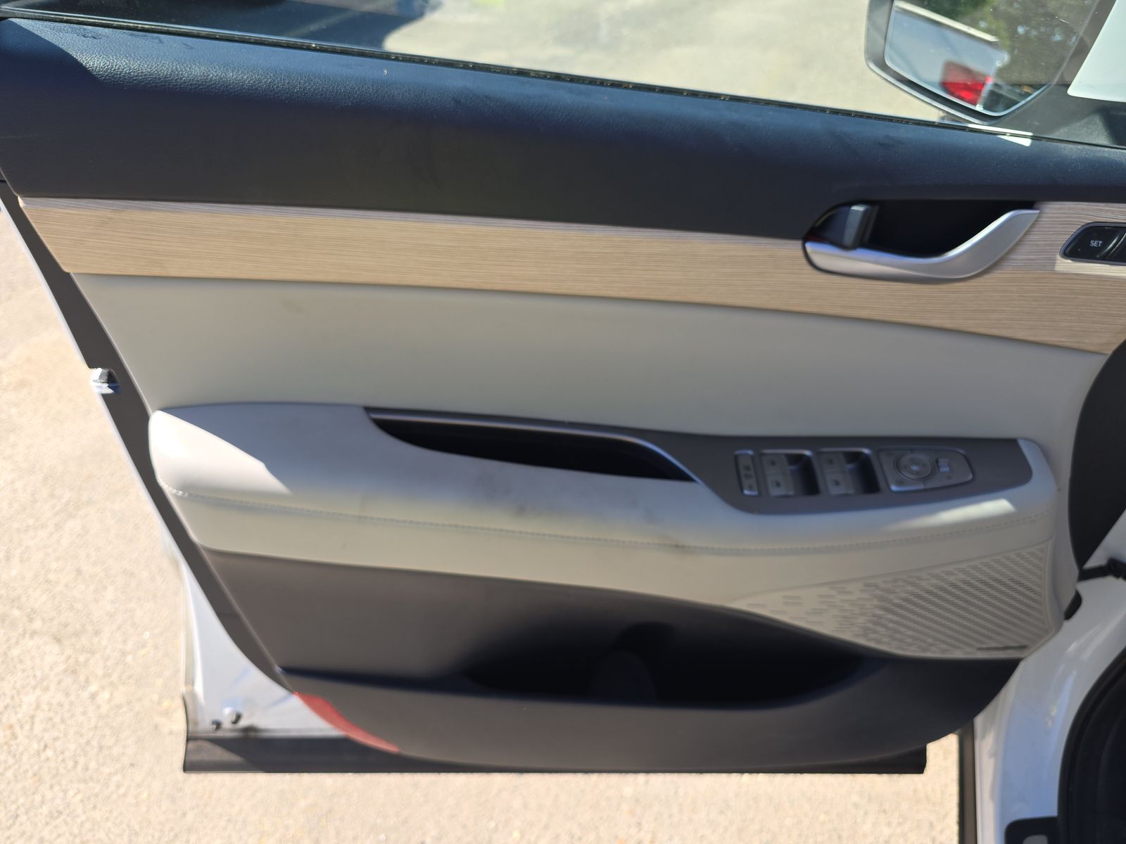 HYUNDAI LIMITED - 10