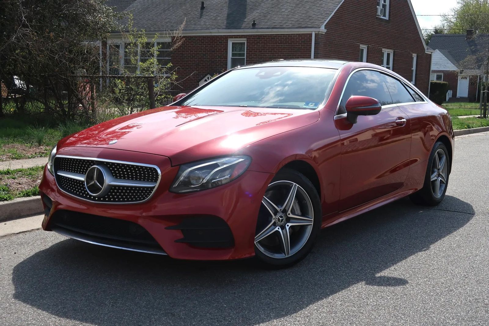 MERCEDES-BENZ E-CLASS - 1