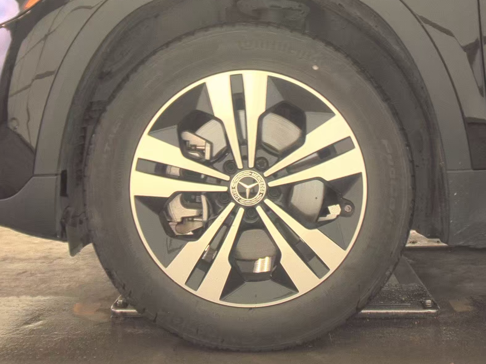 MERCEDES-BENZ GLA-CLASS - 10