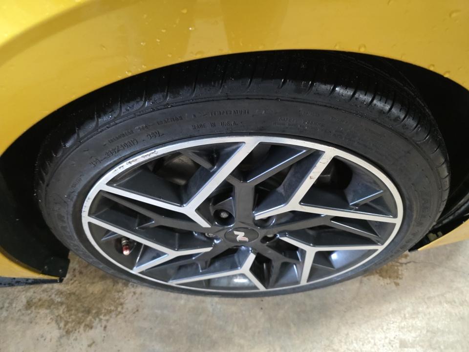 HYUNDAI ELANTRA - 10