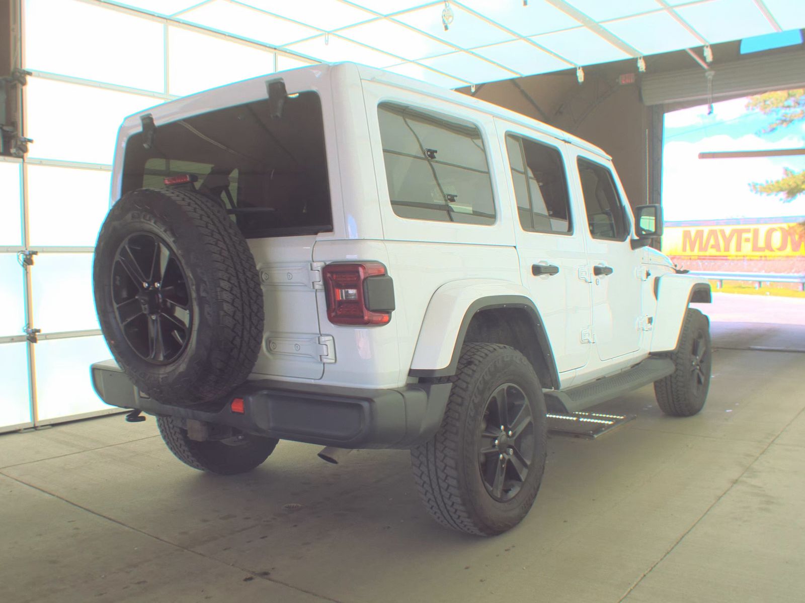 JEEP UNLIMITED SAHARA ALTITUDE EDITION - 5