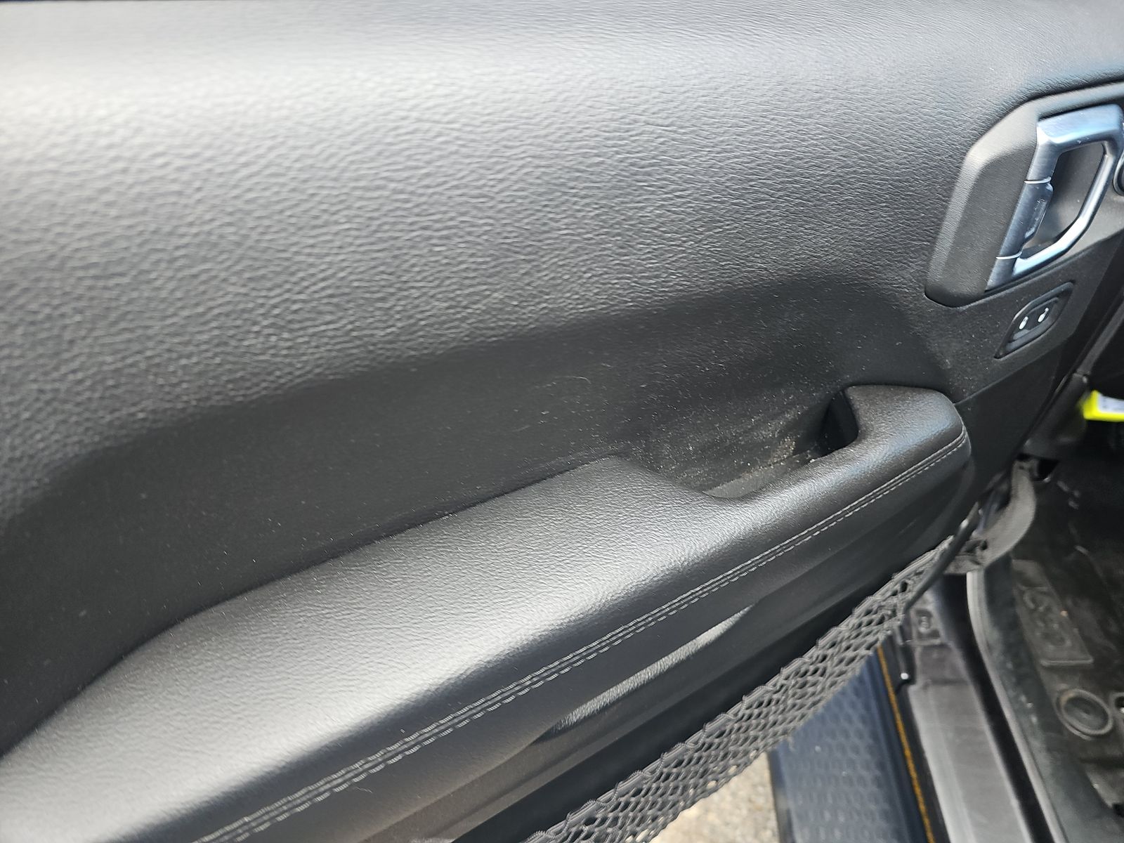 JEEP UNLIMITED SAHARA ALTITUDE EDITION - 10