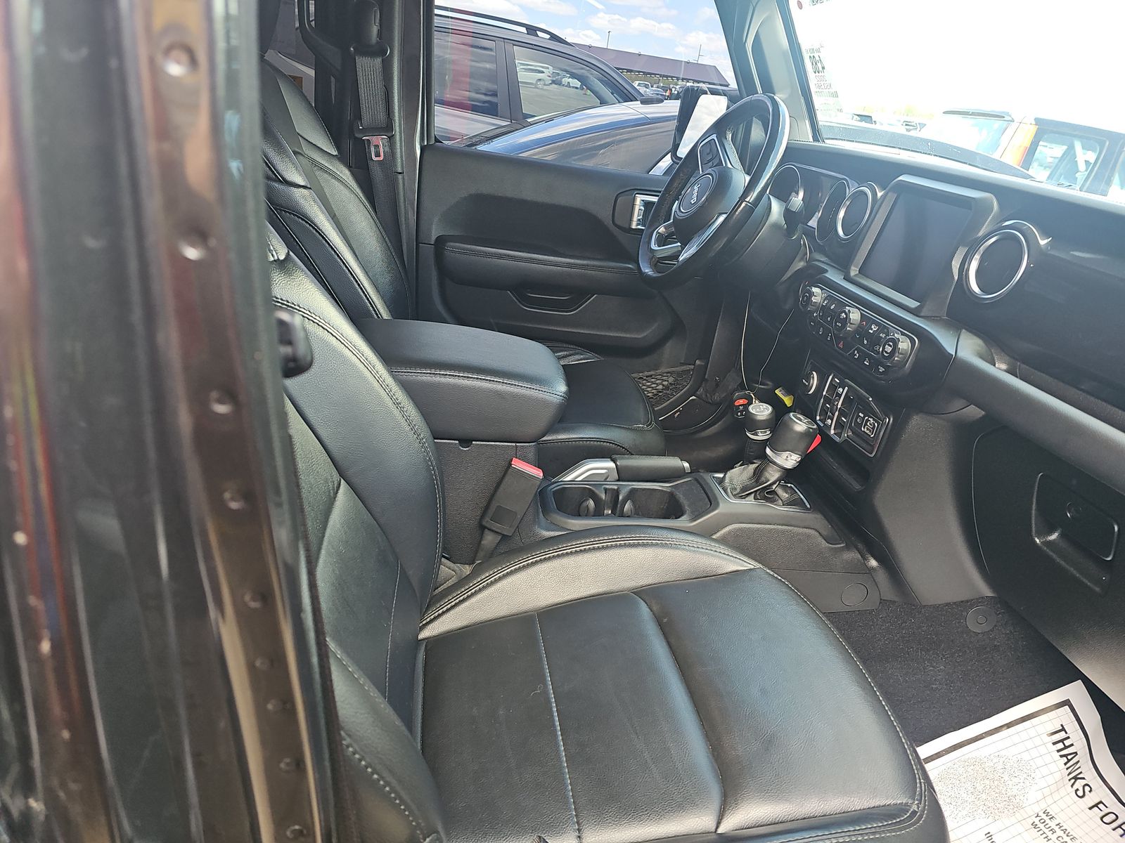 JEEP UNLIMITED SAHARA ALTITUDE EDITION - 9