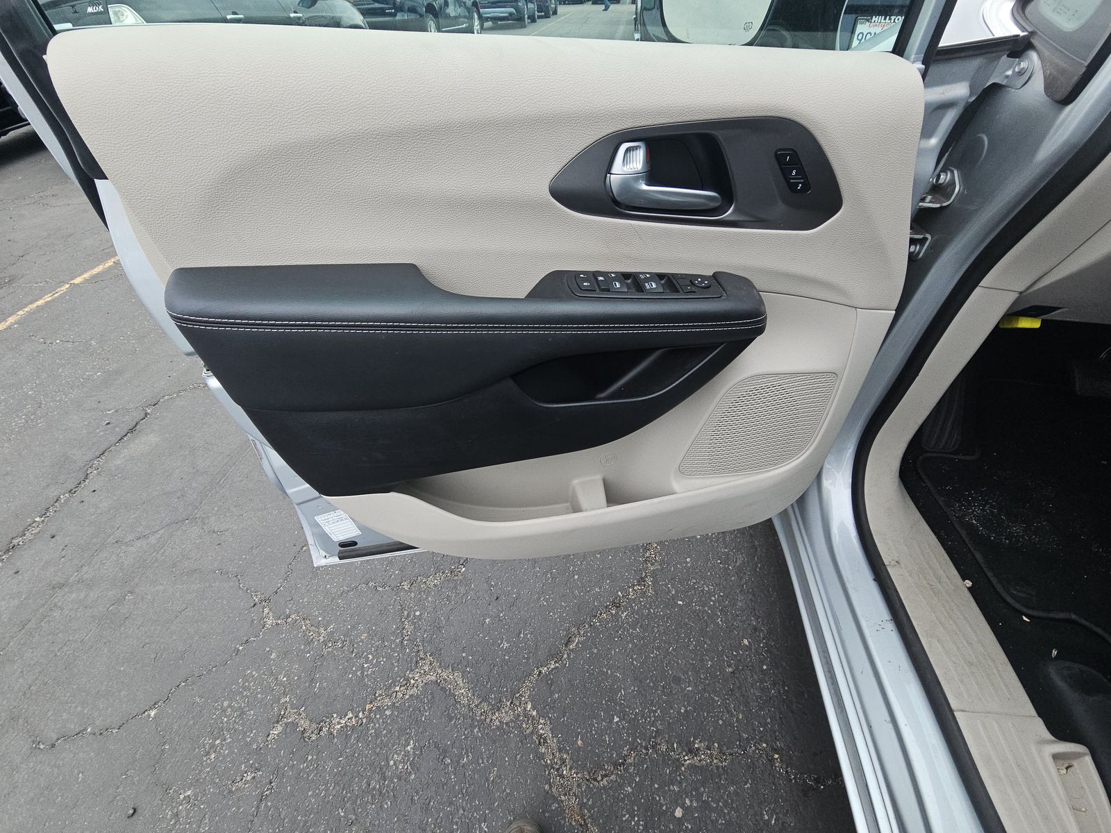 2024 Chrysler Pacifica Touring L FWD