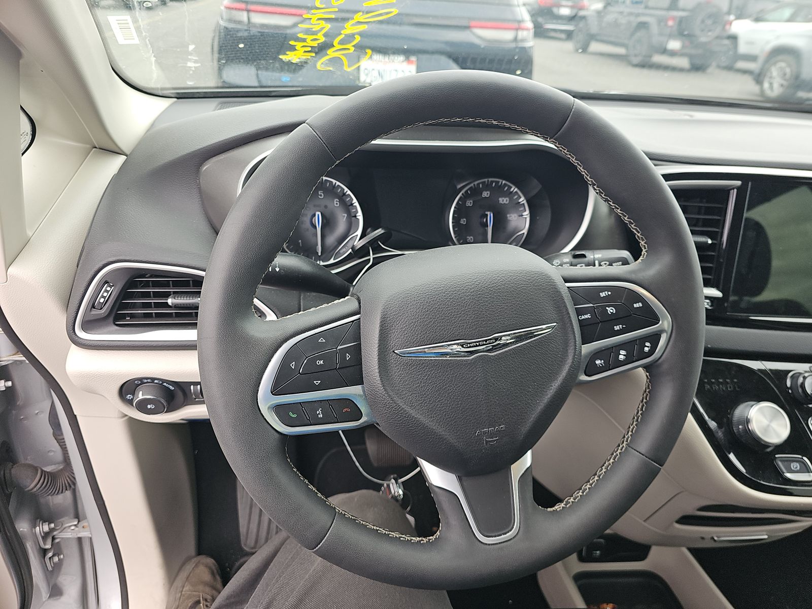 2024 Chrysler Pacifica Touring L FWD