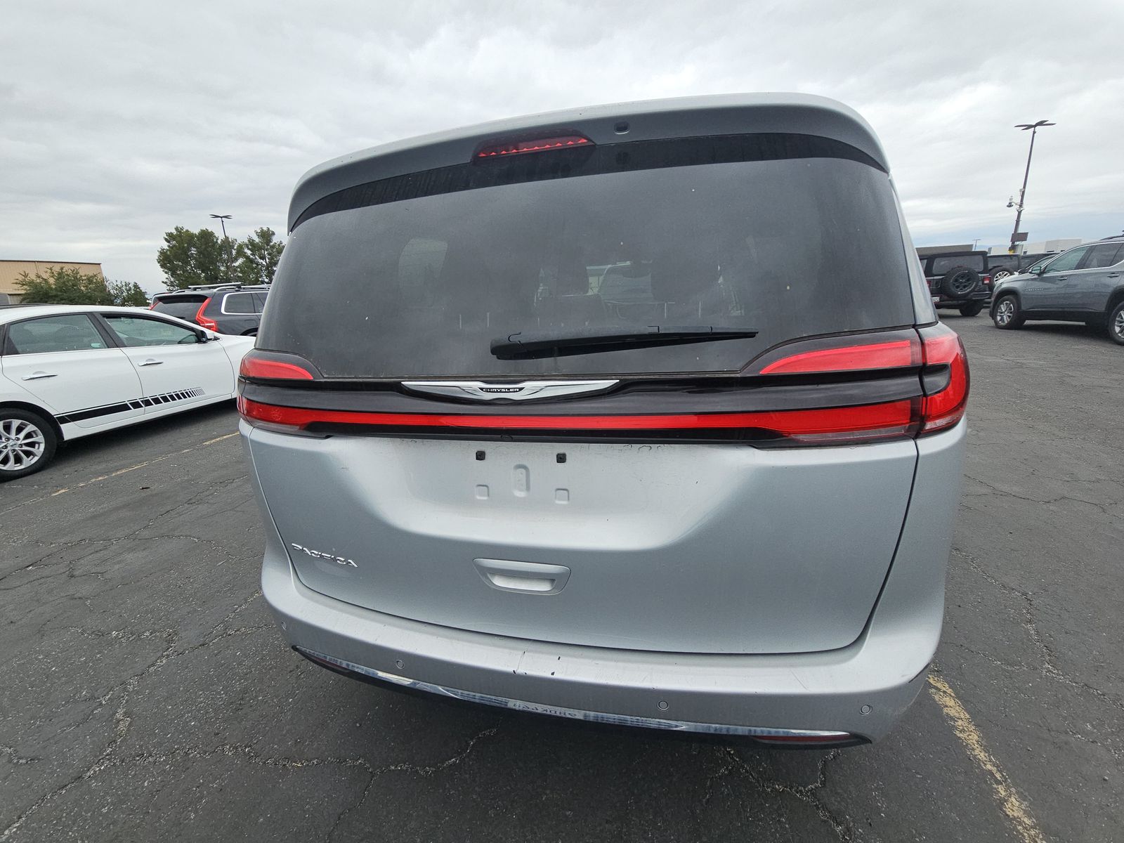 2024 Chrysler Pacifica Touring L FWD