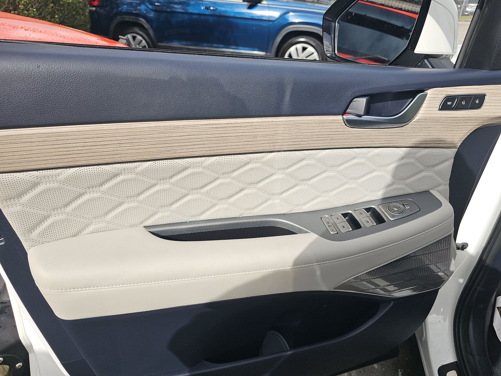 HYUNDAI CALLIGRAPH - 10