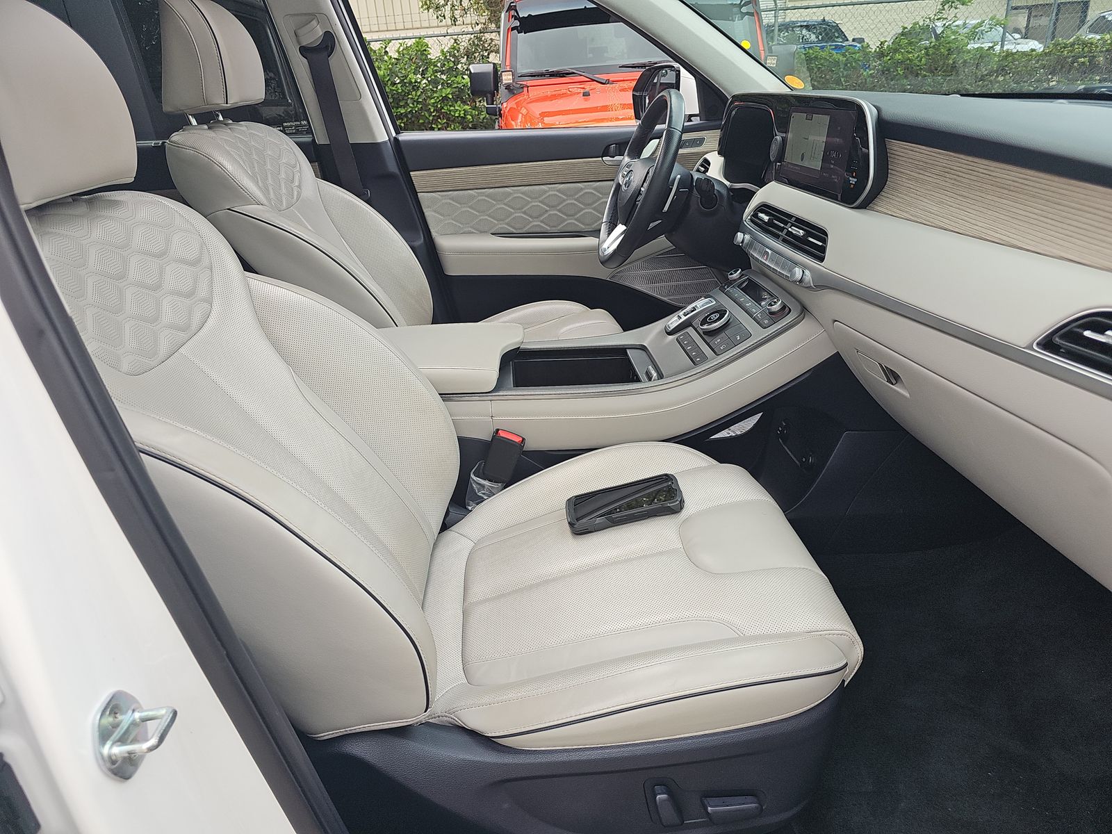 HYUNDAI CALLIGRAPH - 9