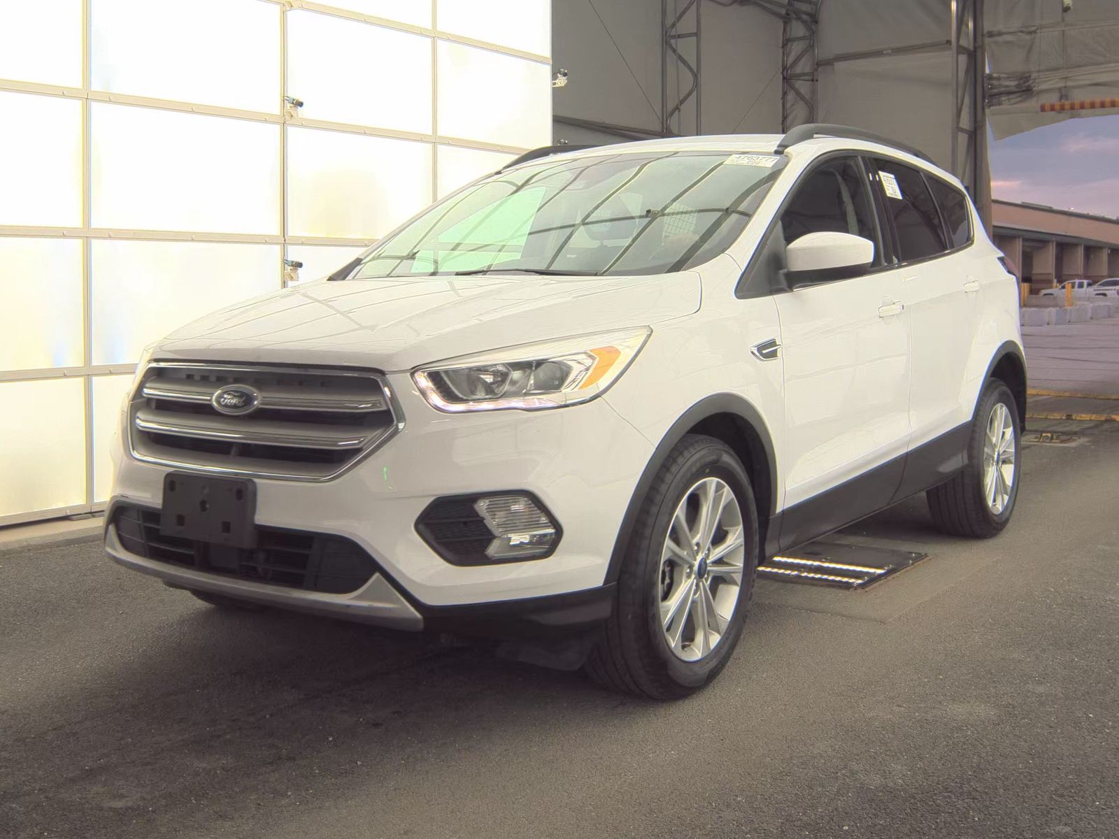 FORD ESCAPE - 1