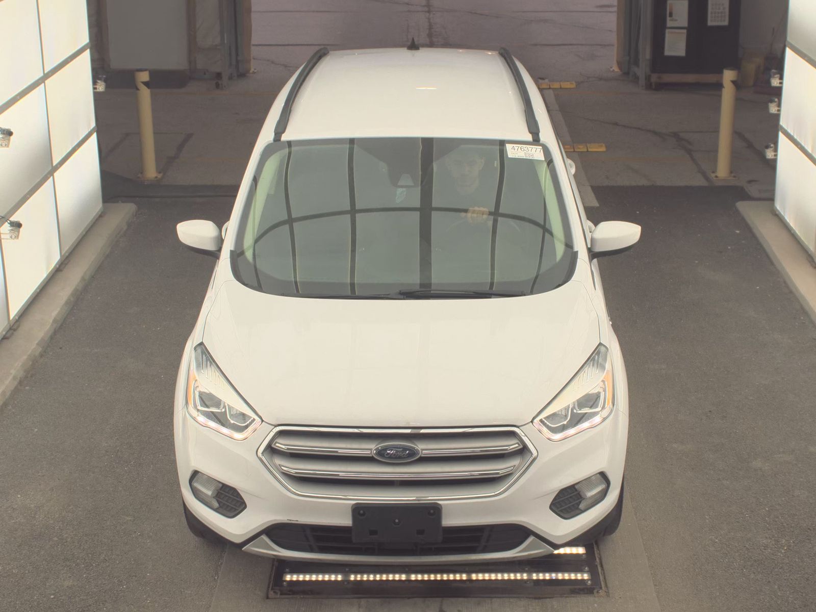 FORD ESCAPE - 3