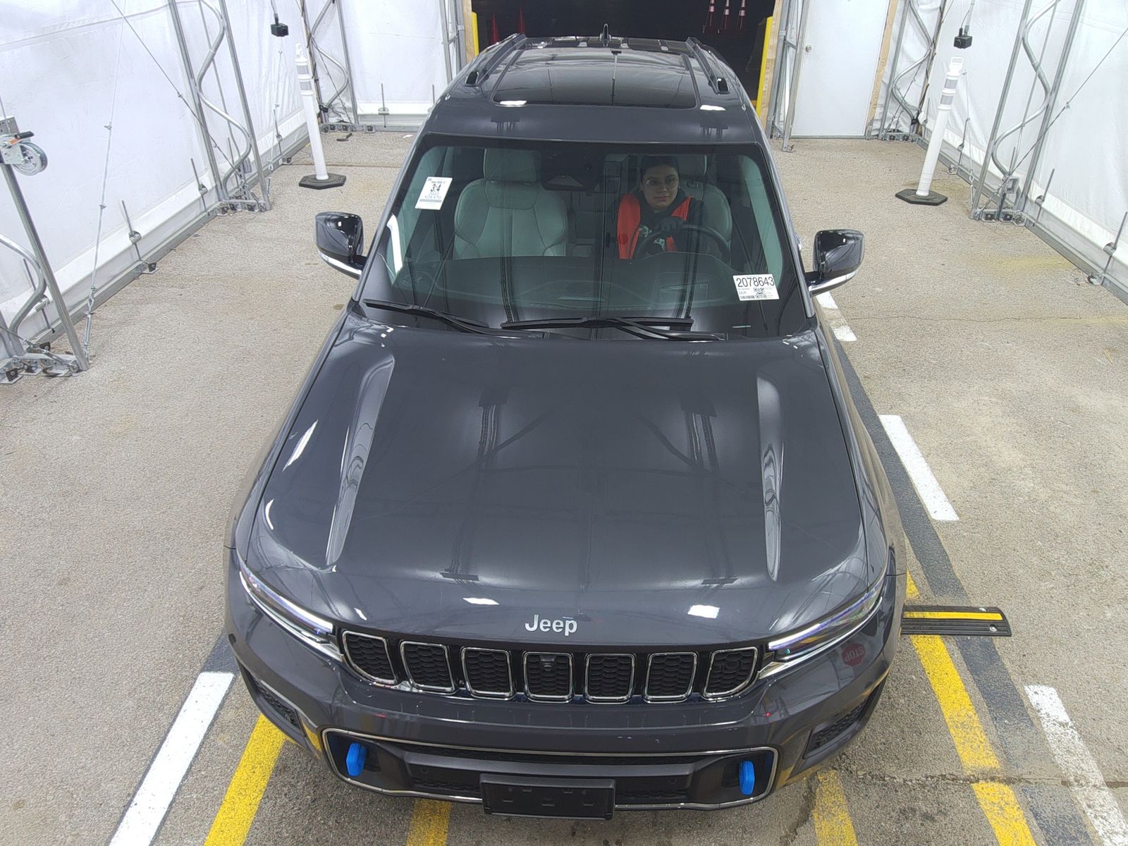 JEEP 4XE OVERLAND - 3