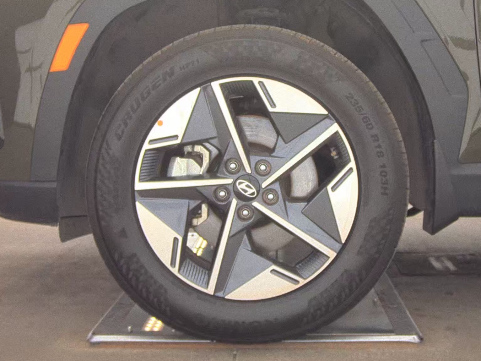 HYUNDAI UNKNOWN - 10