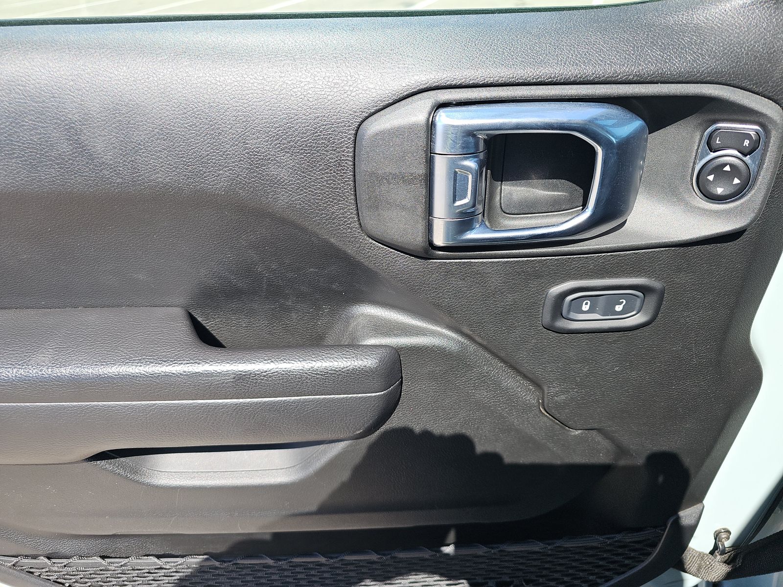 JEEP 4XE RUBICON - 10