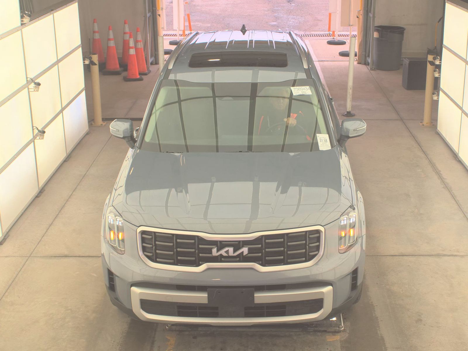 KIA S - 3