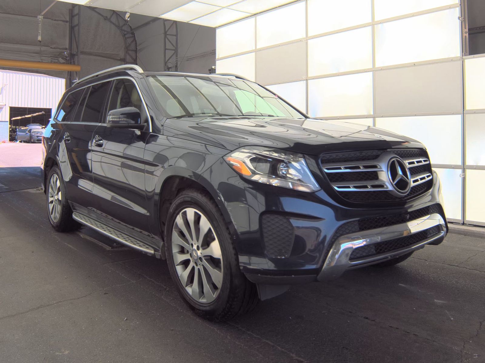 MERCEDES-BENZ GLS - 4