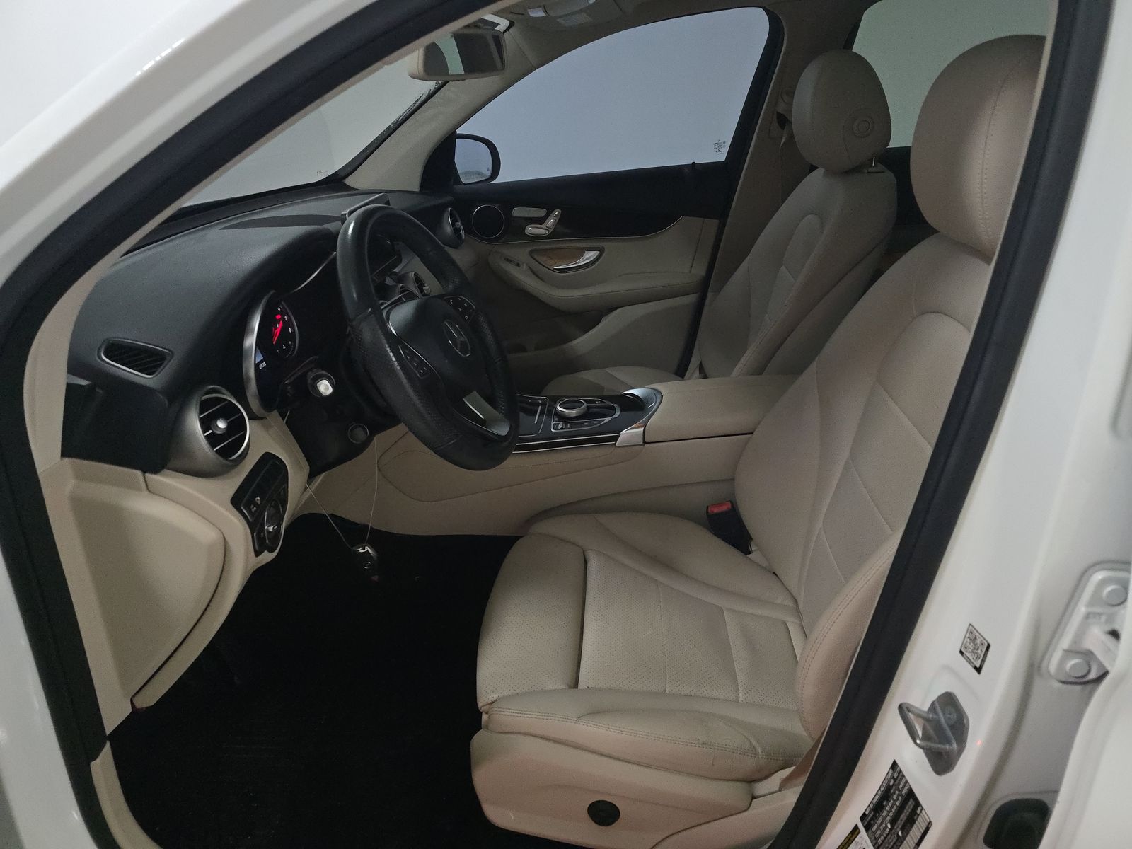 MERCEDES-BENZ GLC-CLASS - 8