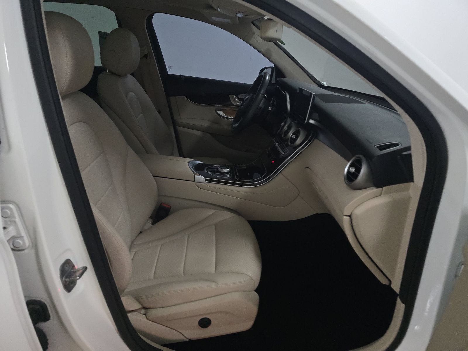 MERCEDES-BENZ GLC-CLASS - 9