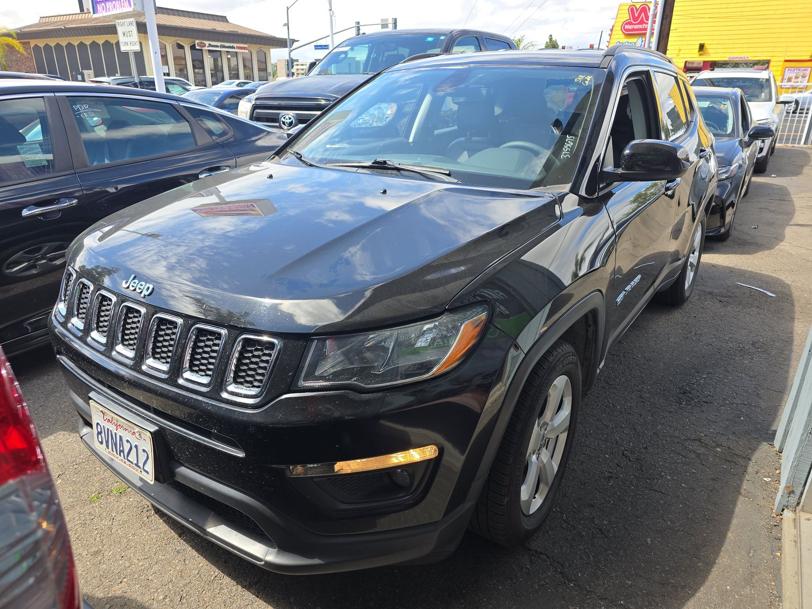 JEEP LATITUDE - 1