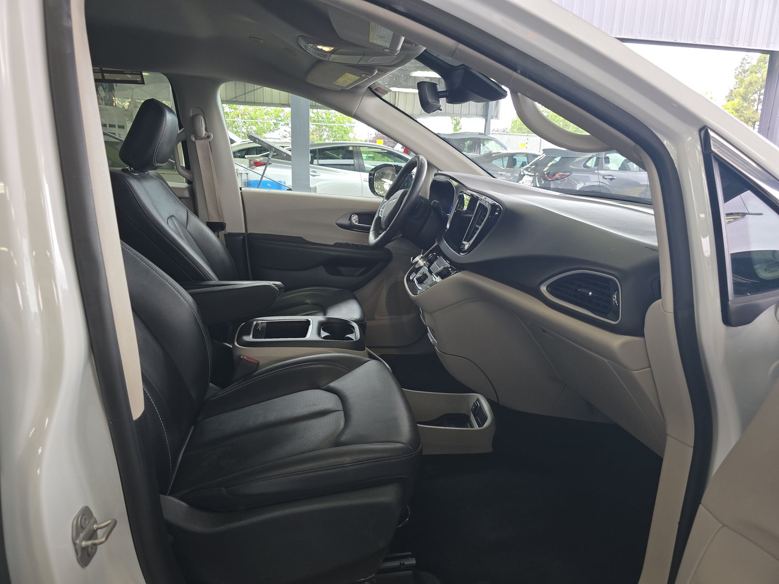 2024 Chrysler Pacifica Touring L FWD