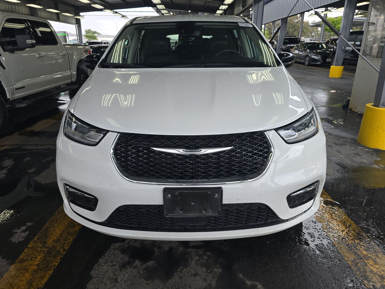 2024 Chrysler Pacifica Touring L FWD