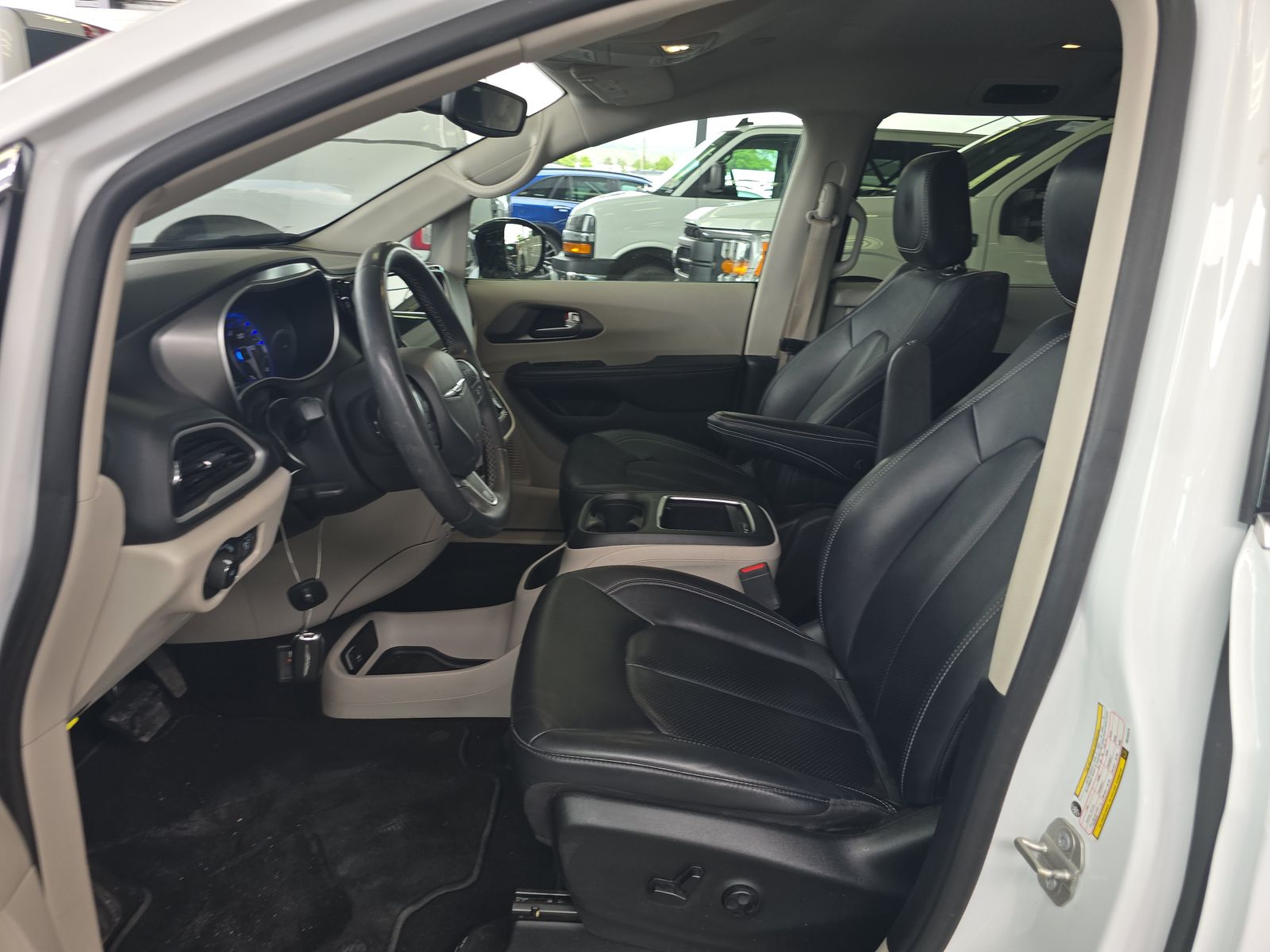 2024 Chrysler Pacifica Touring L FWD