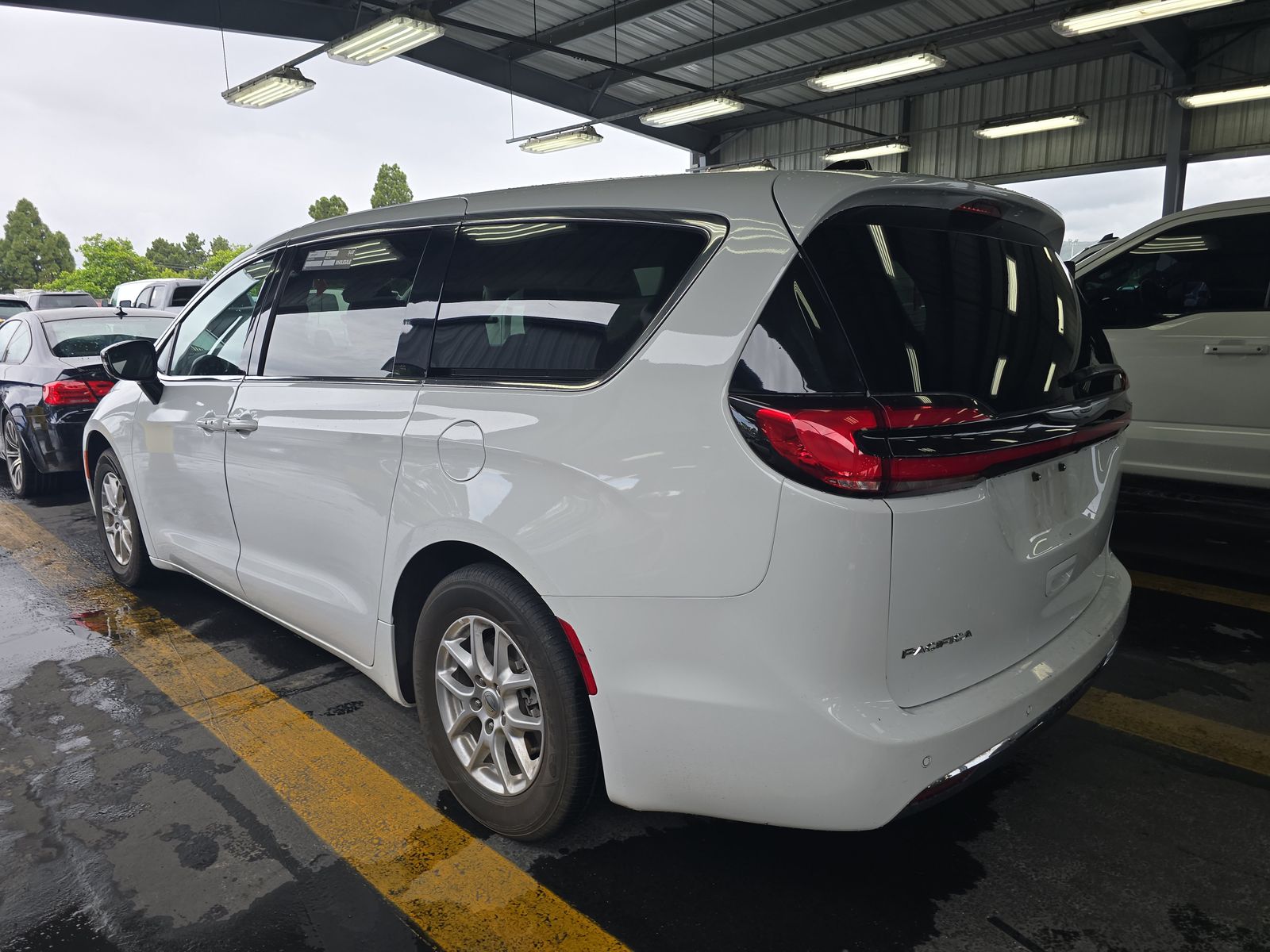 2024 Chrysler Pacifica Touring L FWD